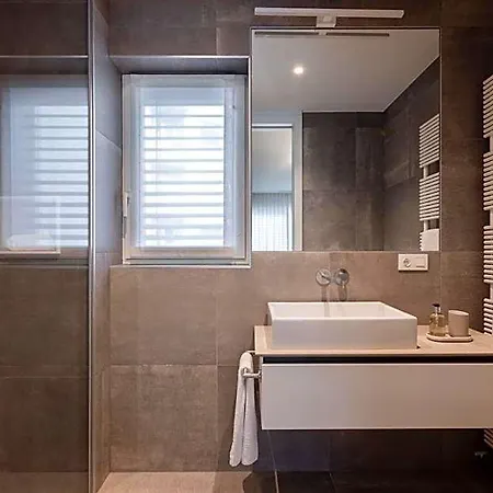 The - Luxury 5*